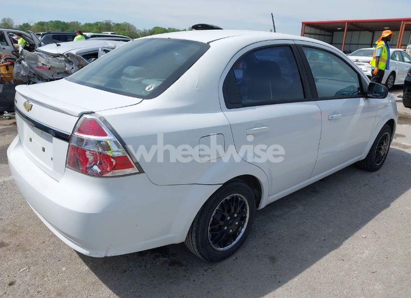 Photo 4 of 2011 Chevrolet Aveo 1LT (VIN KL1TD5DE7BB139819)