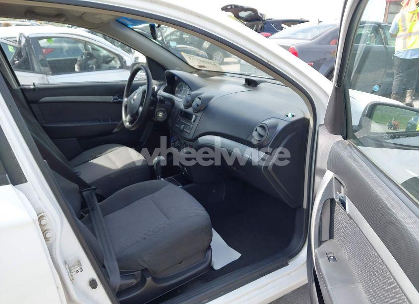 Photo 5 of 2011 Chevrolet Aveo 1LT (VIN KL1TD5DE7BB139819)