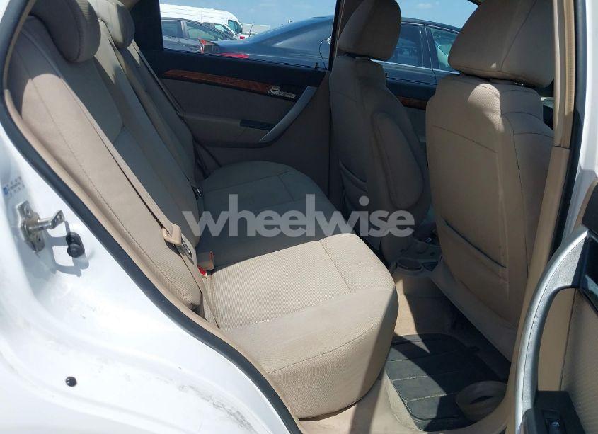 Photo 8 of 2011 Chevrolet Aveo 1LT (VIN KL1TD5DE7BB257725)