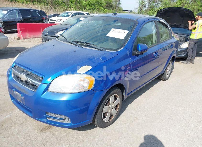 Photo 2 of 2011 Chevrolet Aveo 1LT (VIN KL1TD5DE8BB137545)