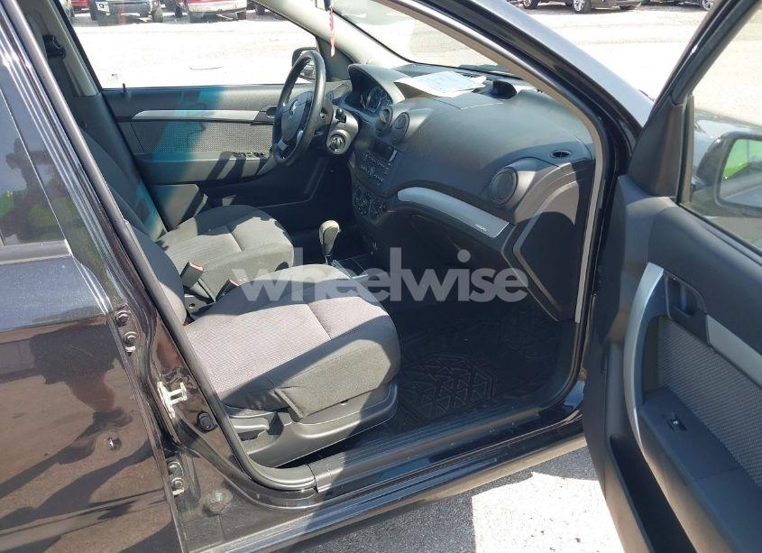 Photo 5 of 2011 Chevrolet Aveo 1LT (VIN KL1TD5DE8BB163515)