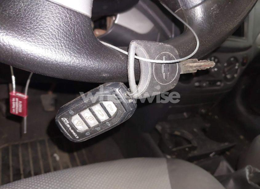 Photo 11 of 2009 Chevrolet Aveo LS (VIN KL1TD66E29B331792)