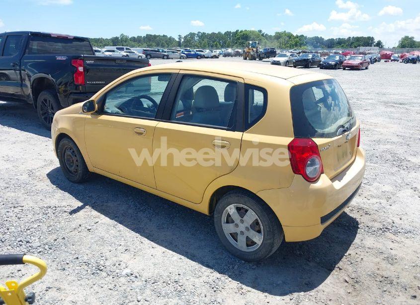 Photo 3 of 2010 Chevrolet Aveo LT (VIN KL1TD6DE3AB136663)