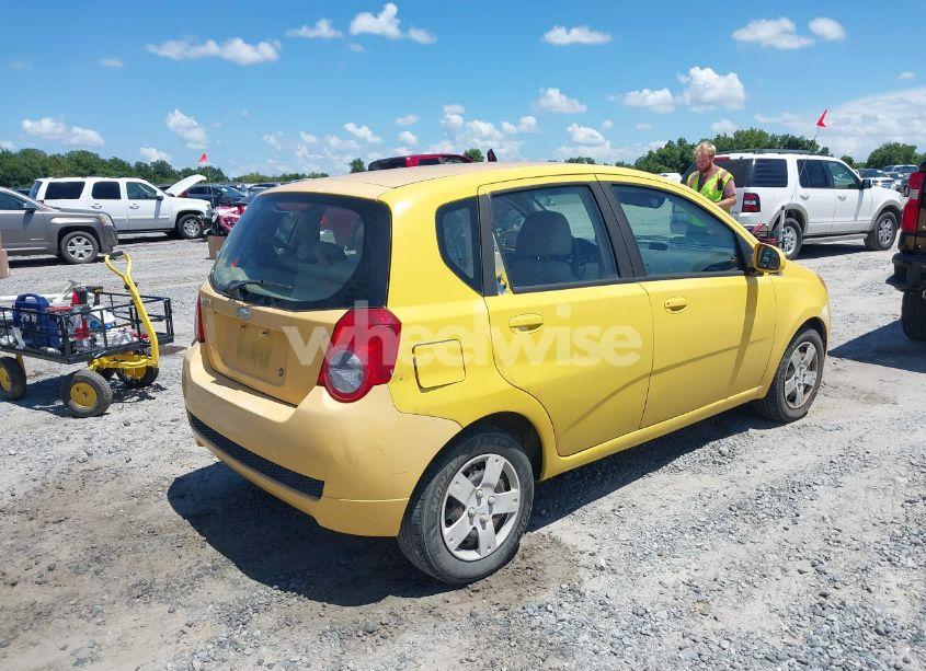 Photo 4 of 2010 Chevrolet Aveo LT (VIN KL1TD6DE3AB136663)
