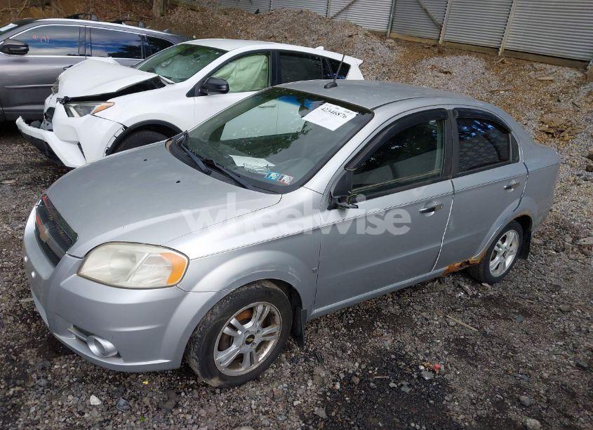 Photo 2 of 2009 Chevrolet Aveo LT (VIN KL1TG56E09B382175)