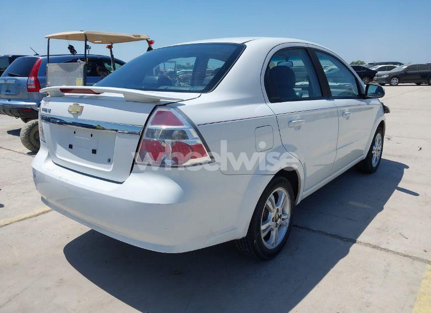 Photo 4 of 2011 Chevrolet Aveo 2LT (VIN KL1TG5DE2BB230584)