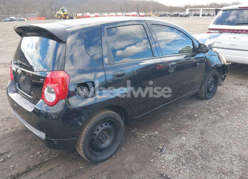 Photo 4 of 2010 Chevrolet Aveo LT (VIN KL1TG6DE1AB098423)