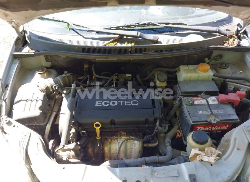 Photo 10 of 2010 Chevrolet Aveo LT (VIN KL1TG6DE2AB113141)