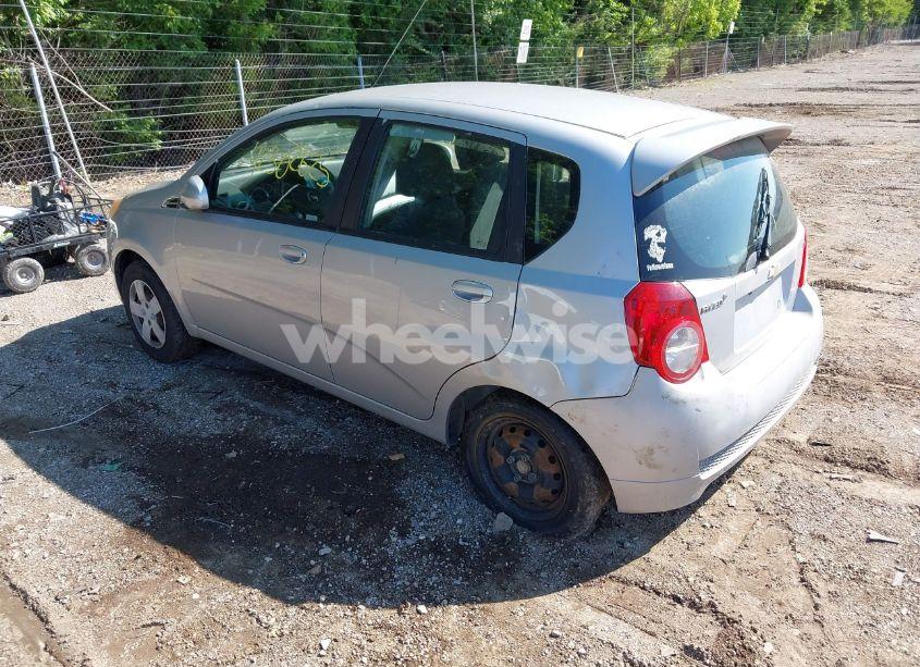 Photo 3 of 2010 Chevrolet Aveo LT (VIN KL1TG6DE2AB113141)