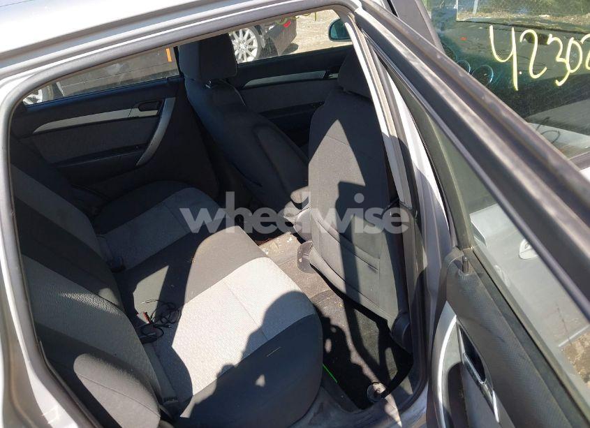 Photo 8 of 2010 Chevrolet Aveo LT (VIN KL1TG6DE2AB113141)