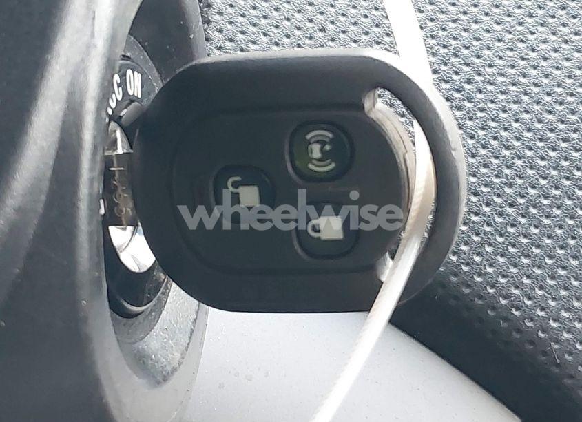 Photo 11 of 2011 Chevrolet Aveo 2LT (VIN KL1TG6DEXBB255061)