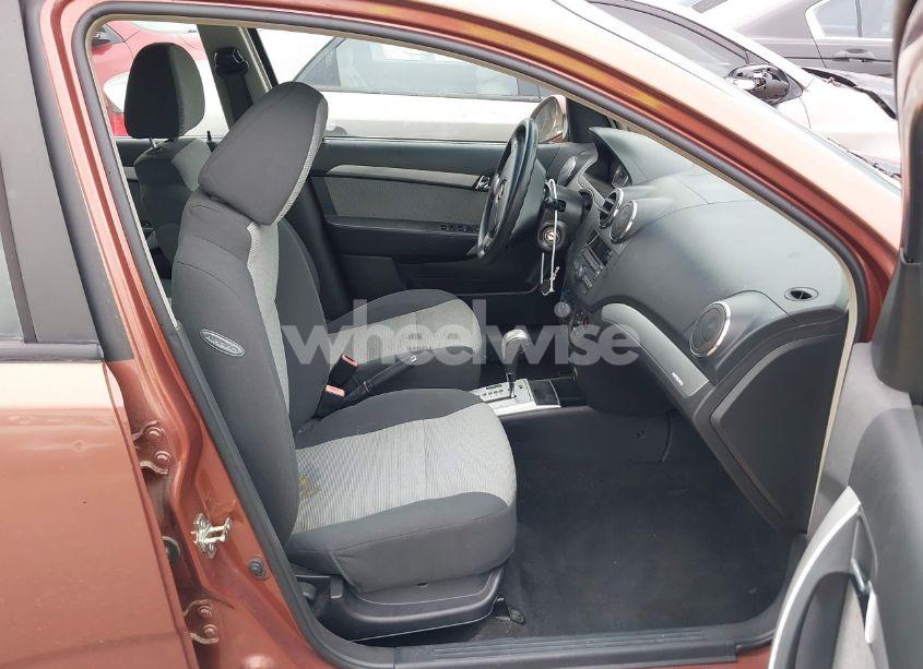 Photo 5 of 2011 Chevrolet Aveo 2LT (VIN KL1TG6DEXBB255061)