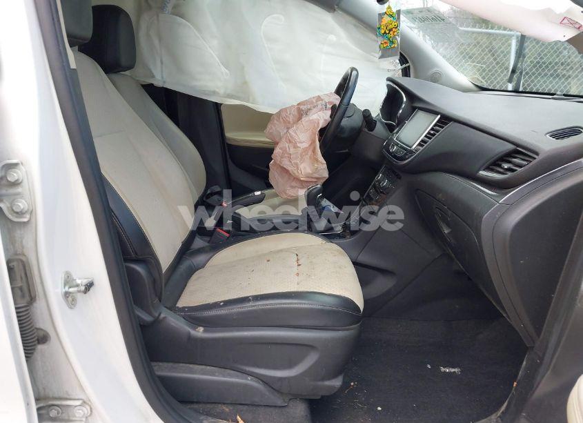 Photo 5 of 2019 Buick Encore AWD SPORT TOURING (VIN KL4CJ2SM1KB706644)