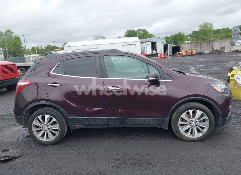 Photo 13 of 2018 Buick Encore PREFERRED (VIN KL4CJASB0JB575763)