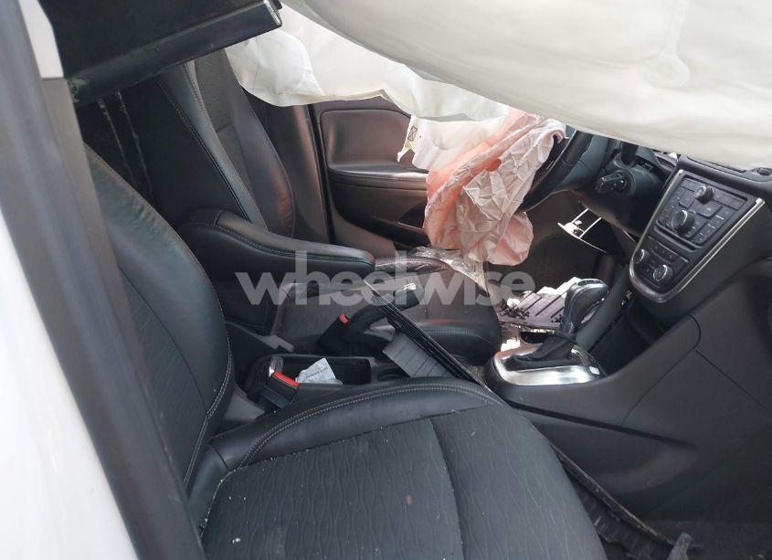 Photo 5 of 2016 Buick Encore (VIN KL4CJASB2GB681401)