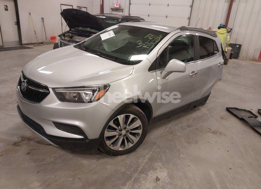 Photo 2 of 2020 Buick Encore FWD PREFERRED (VIN KL4CJASB2LB019117)