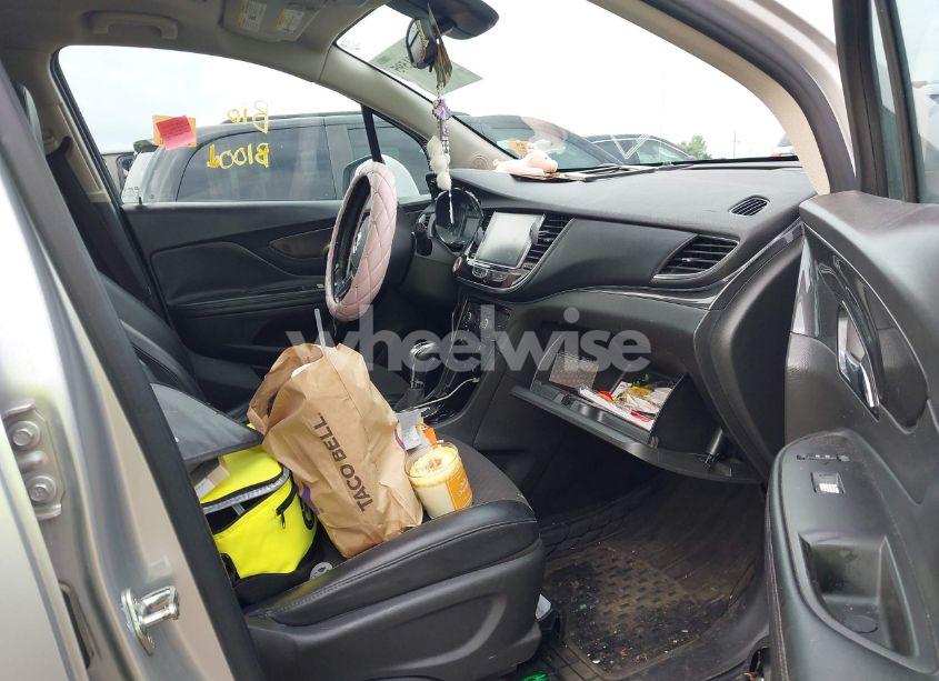 Photo 5 of 2019 Buick Encore FWD PREFERRED (VIN KL4CJASB3KB708422)