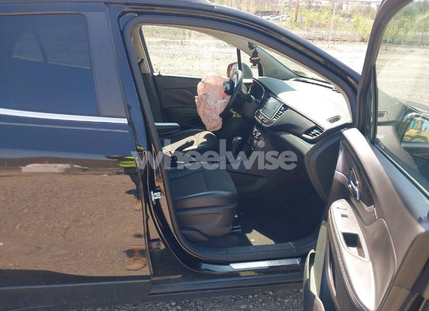 Photo 5 of 2019 Buick Encore FWD PREFERRED (VIN KL4CJASB3KB723356)