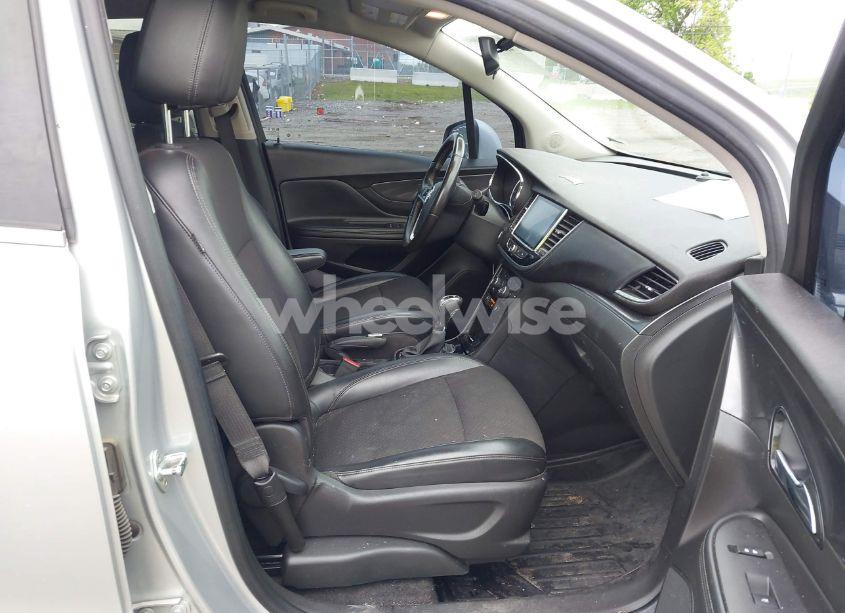 Photo 5 of 2019 Buick Encore FWD PREFERRED (VIN KL4CJASB3KB801862)