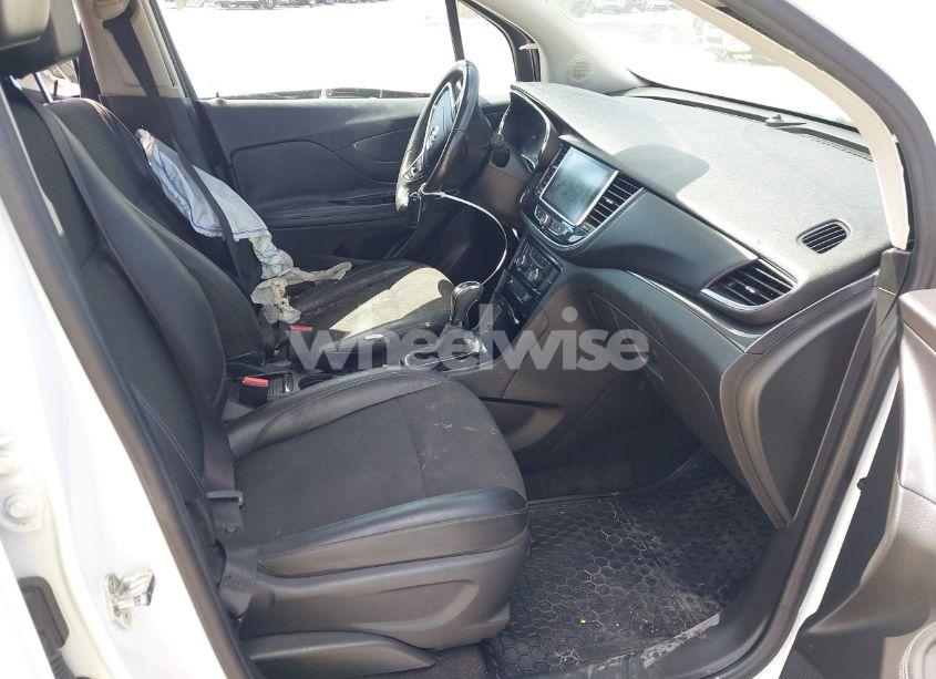 Photo 5 of 2018 Buick Encore PREFERRED (VIN KL4CJASB7JB600447)