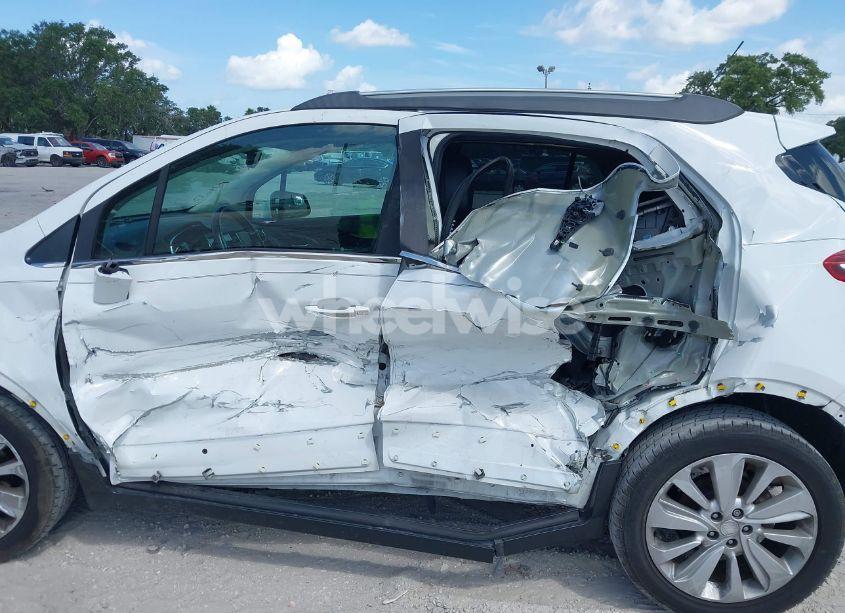 Photo 6 of 2018 Buick Encore PREFERRED (VIN KL4CJASB7JB600447)