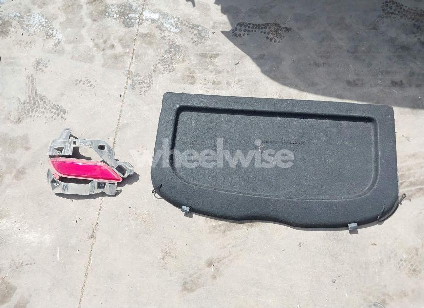 Photo 12 of 2019 Buick Encore FWD PREFERRED (VIN KL4CJASBXKB885324)