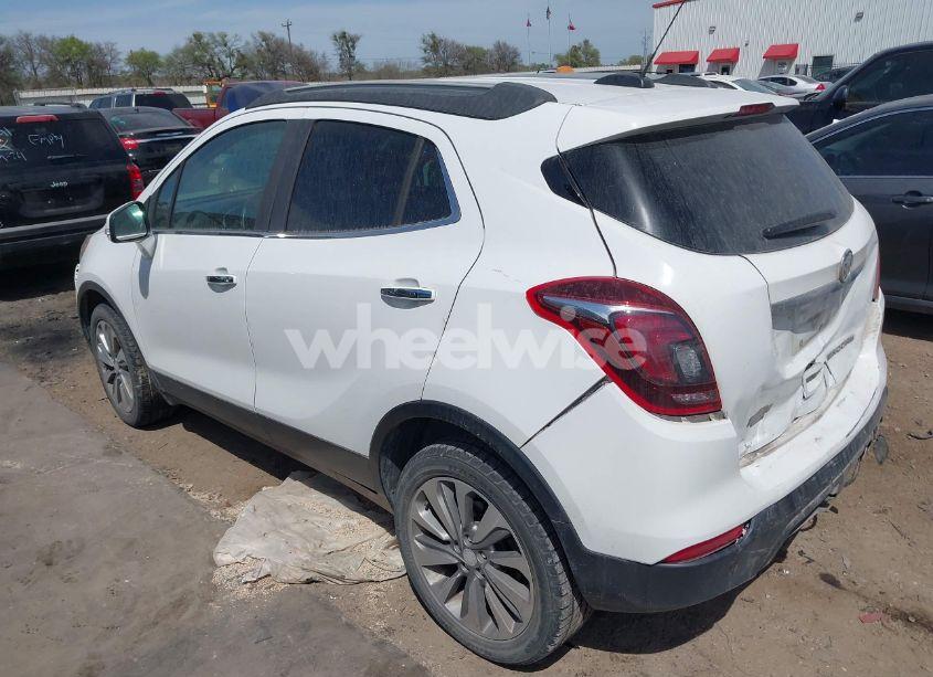 Photo 3 of 2019 Buick Encore FWD PREFERRED (VIN KL4CJASBXKB885324)