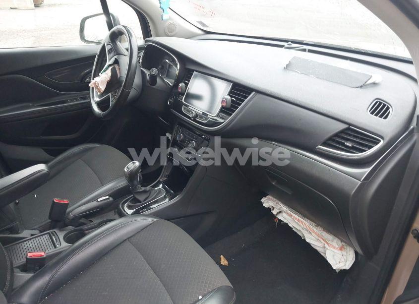 Photo 5 of 2019 Buick Encore FWD PREFERRED (VIN KL4CJASBXKB918323)