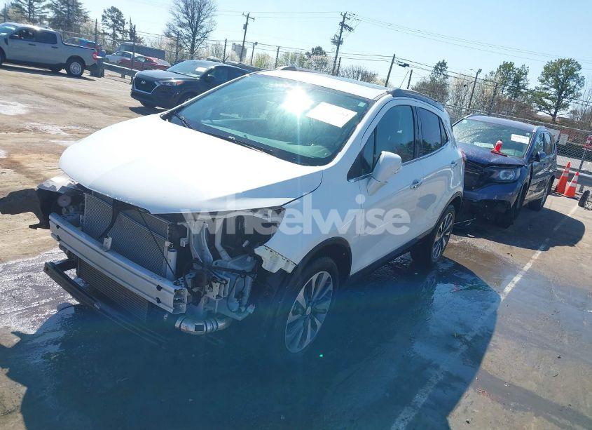 Photo 2 of 2019 Buick Encore FWD ESSENCE (VIN KL4CJCSM2KB768849)