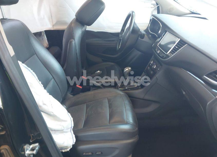 Photo 5 of 2019 Buick Encore FWD ESSENCE (VIN KL4CJCSM3KB715688)