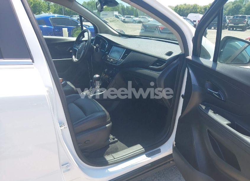 Photo 5 of 2019 Buick Encore FWD ESSENCE (VIN KL4CJCSMXKB750891)