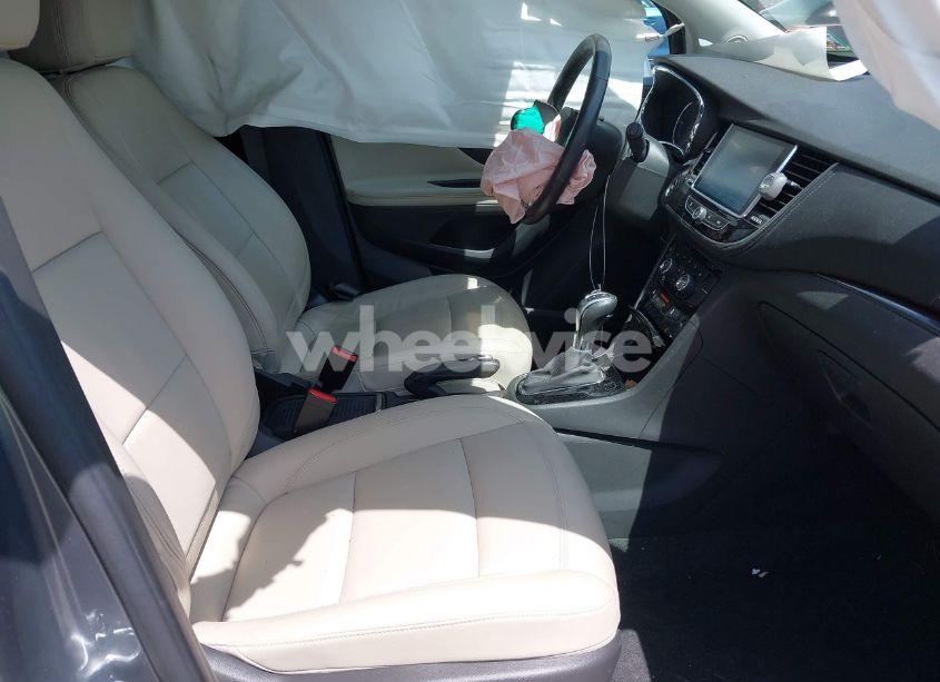 Photo 5 of 2019 Buick Encore FWD ESSENCE (VIN KL4CJCSMXKB940285)