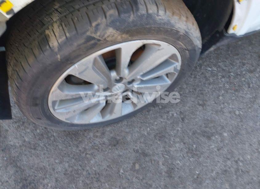 Photo 12 of 2019 Buick Encore AWD PREFERRED (VIN KL4CJESB7KB715638)