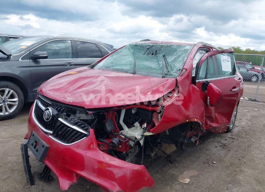 Photo 2 of 2018 Buick Encore (VIN KL4CJFSB8JB561820)