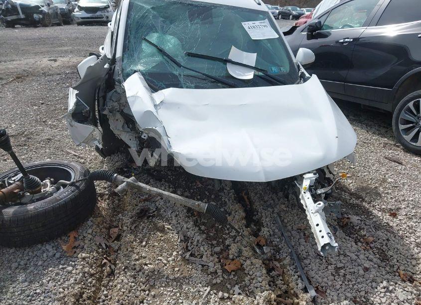 Photo 18 of 2020 Buick Encore GX AWD SELECT (VIN KL4MMESL3LB119836)