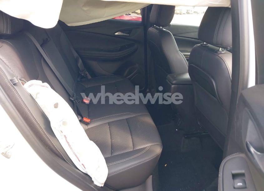 Photo 8 of 2020 Buick Encore GX AWD ESSENCE (VIN KL4MMGSL6LB101746)