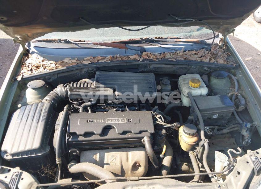 Photo 10 of 2004 Suzuki Forenza S (VIN KL5JD52Z64K971120)