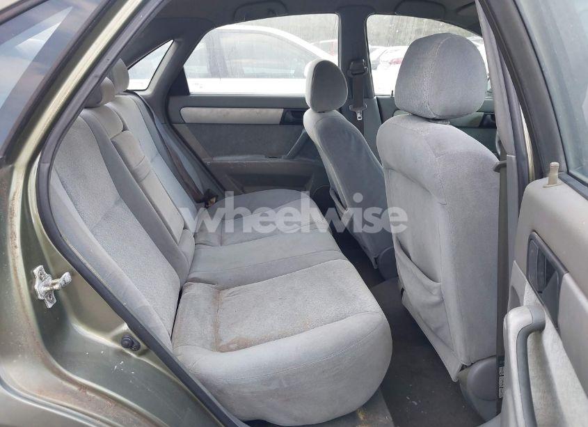 Photo 8 of 2004 Suzuki Forenza S (VIN KL5JD52Z64K971120)