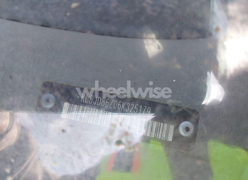 Photo 9 of 2006 Suzuki Forenza (VIN KL5JD86Z06K325179)