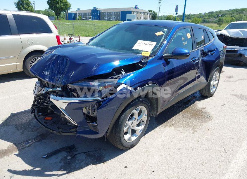 Photo 2 of 2024 Chevrolet Trax FWD SP (VIN KL77LFE21RC045010)