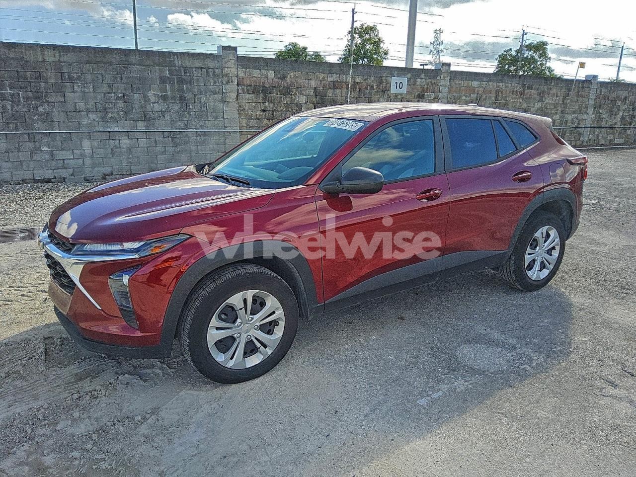 2024 CHEVROLET TRAX LS (VIN KL77LFE23RC205548) main photo