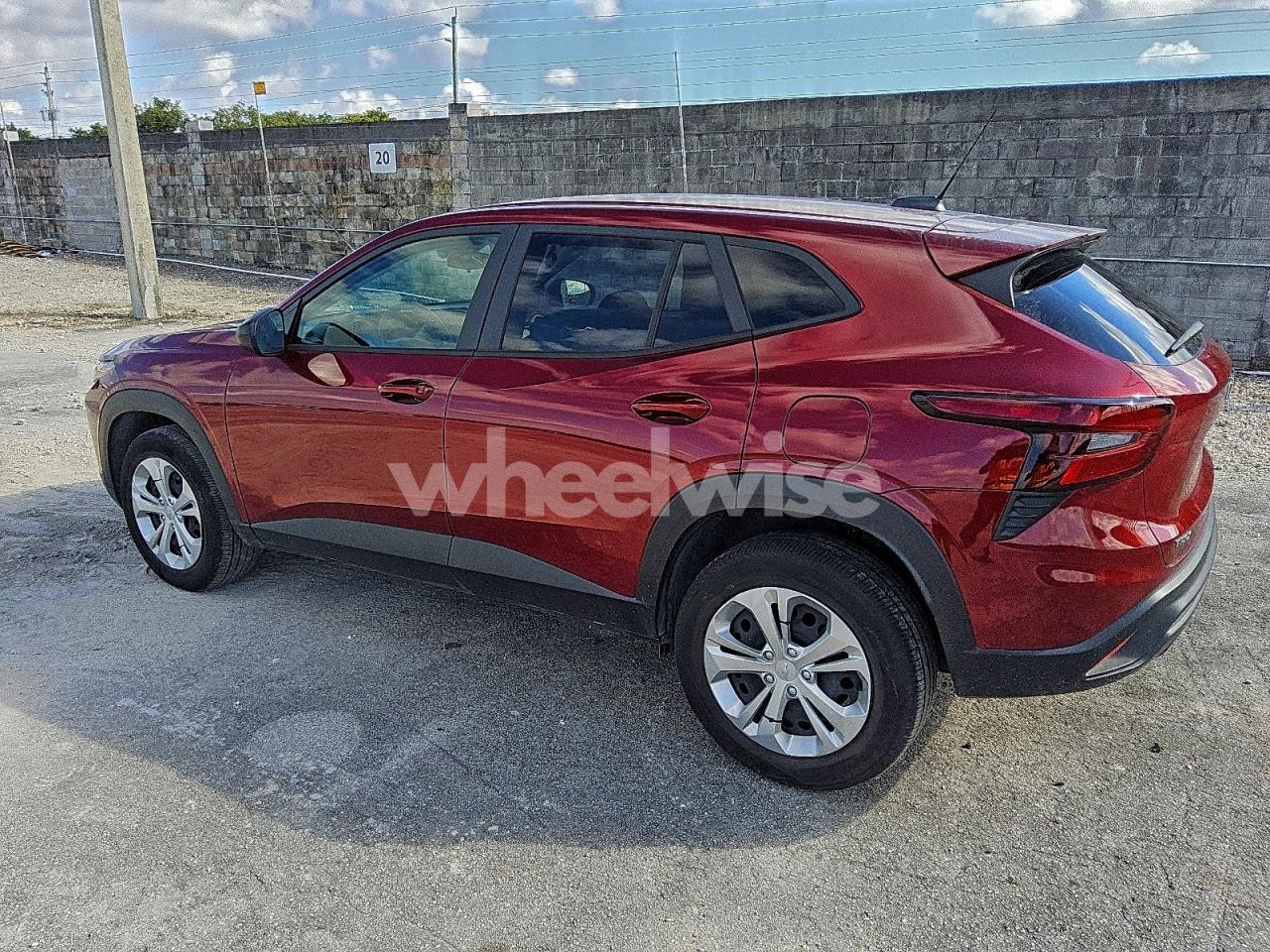 Photo 2 of 2024 CHEVROLET TRAX LS (VIN KL77LFE23RC205548)