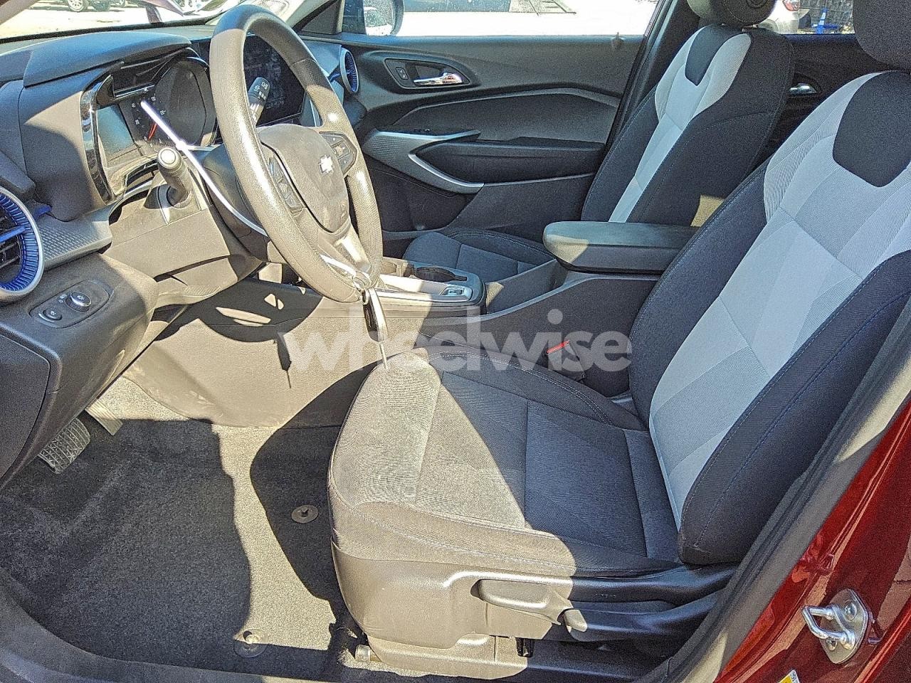 Photo 7 of 2024 CHEVROLET TRAX LS (VIN KL77LFE23RC205548)