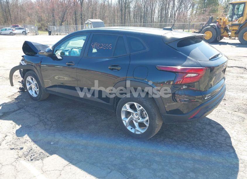 Photo 3 of 2024 Chevrolet Trax FWD SP (VIN KL77LFE25RC107816)