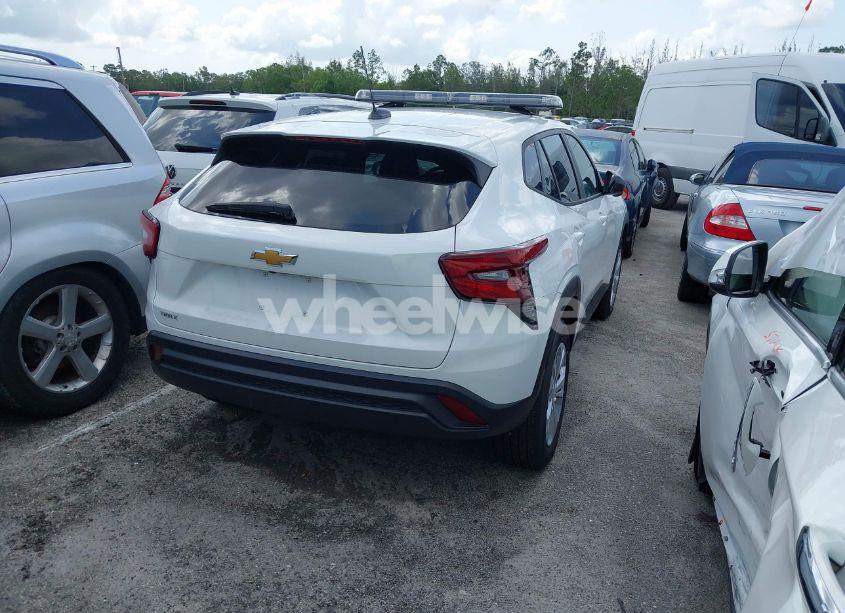 Photo 4 of 2024 Chevrolet Trax FWD SP (VIN KL77LFE28RC131351)