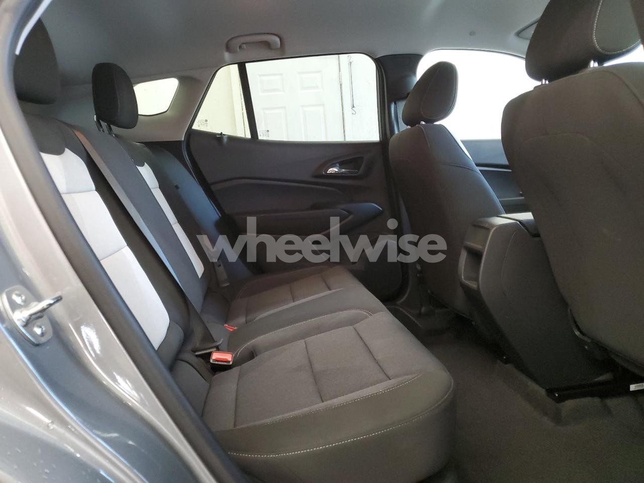 Photo 11 of 2025 CHEVROLET TRAX LS (VIN KL77LFEP3SC205440)