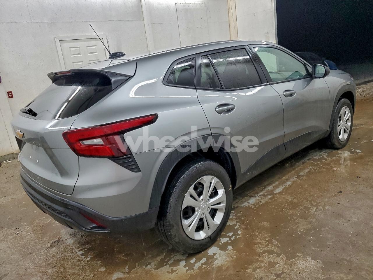 Photo 3 of 2025 CHEVROLET TRAX LS (VIN KL77LFEP3SC205440)