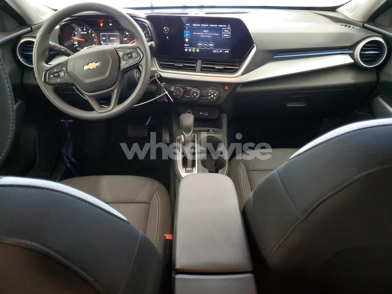 Photo 8 of 2025 CHEVROLET TRAX LS (VIN KL77LFEP3SC205440)