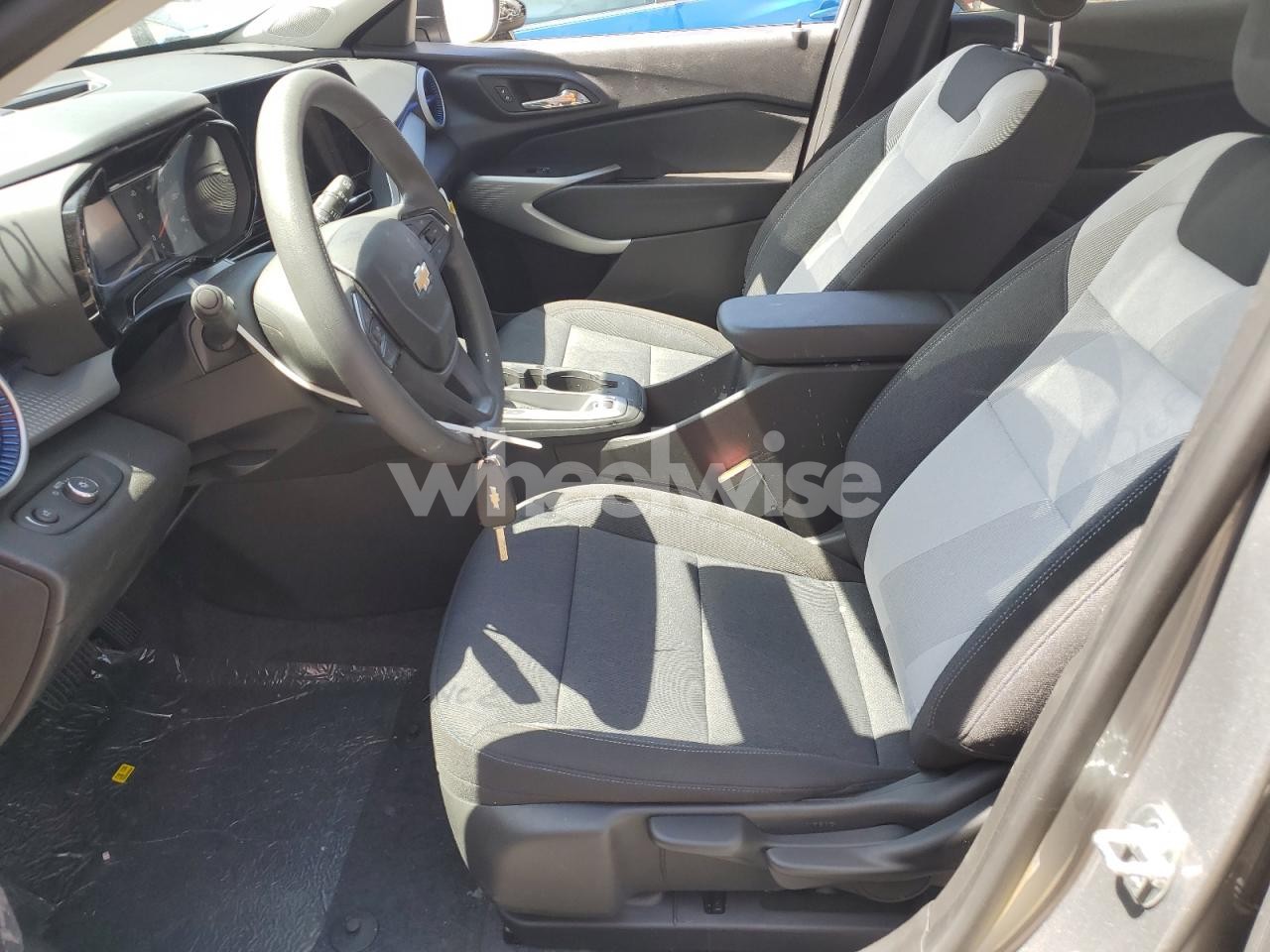 Photo 7 of 2025 CHEVROLET TRAX LS (VIN KL77LFEP5SC164647)