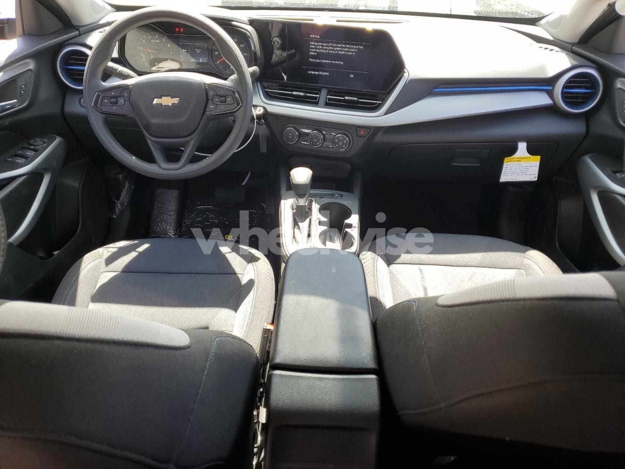 Photo 8 of 2025 CHEVROLET TRAX LS (VIN KL77LFEP5SC164647)